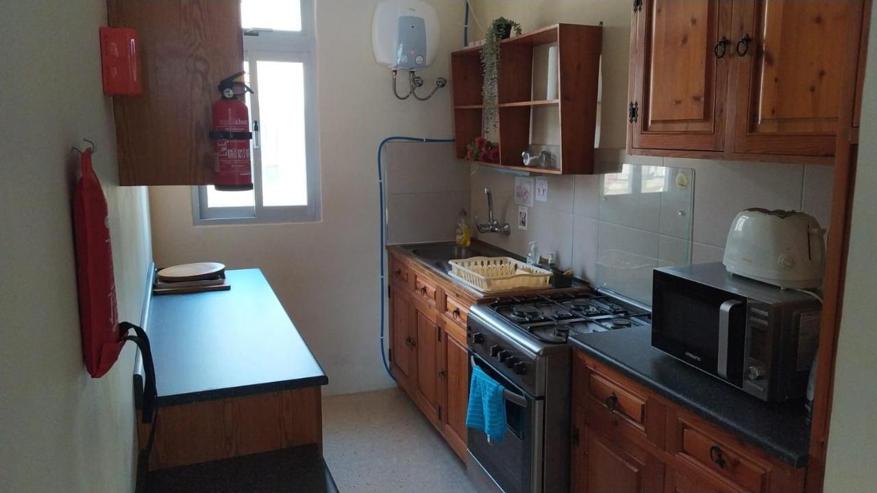 Sea View 2 Bedroom Apartment Marsaskala Extérieur photo