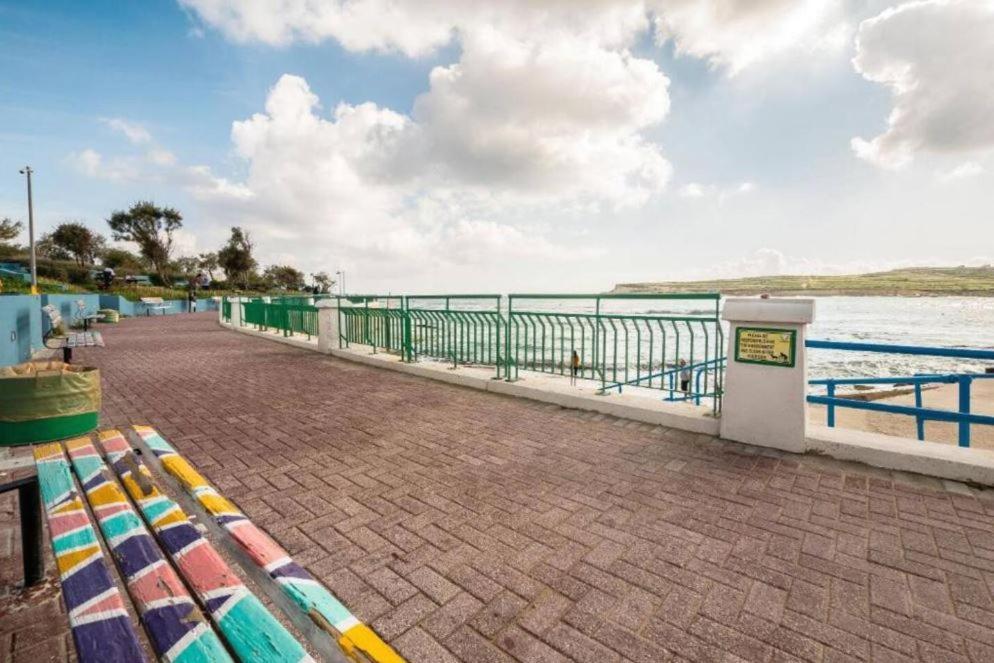 Sea View 2 Bedroom Apartment Marsaskala Extérieur photo